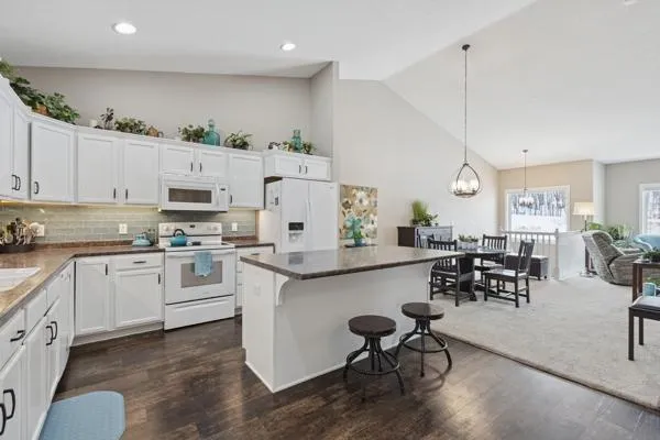 $369,900 | 623 Amber Lane, Buffalo, MN 55313