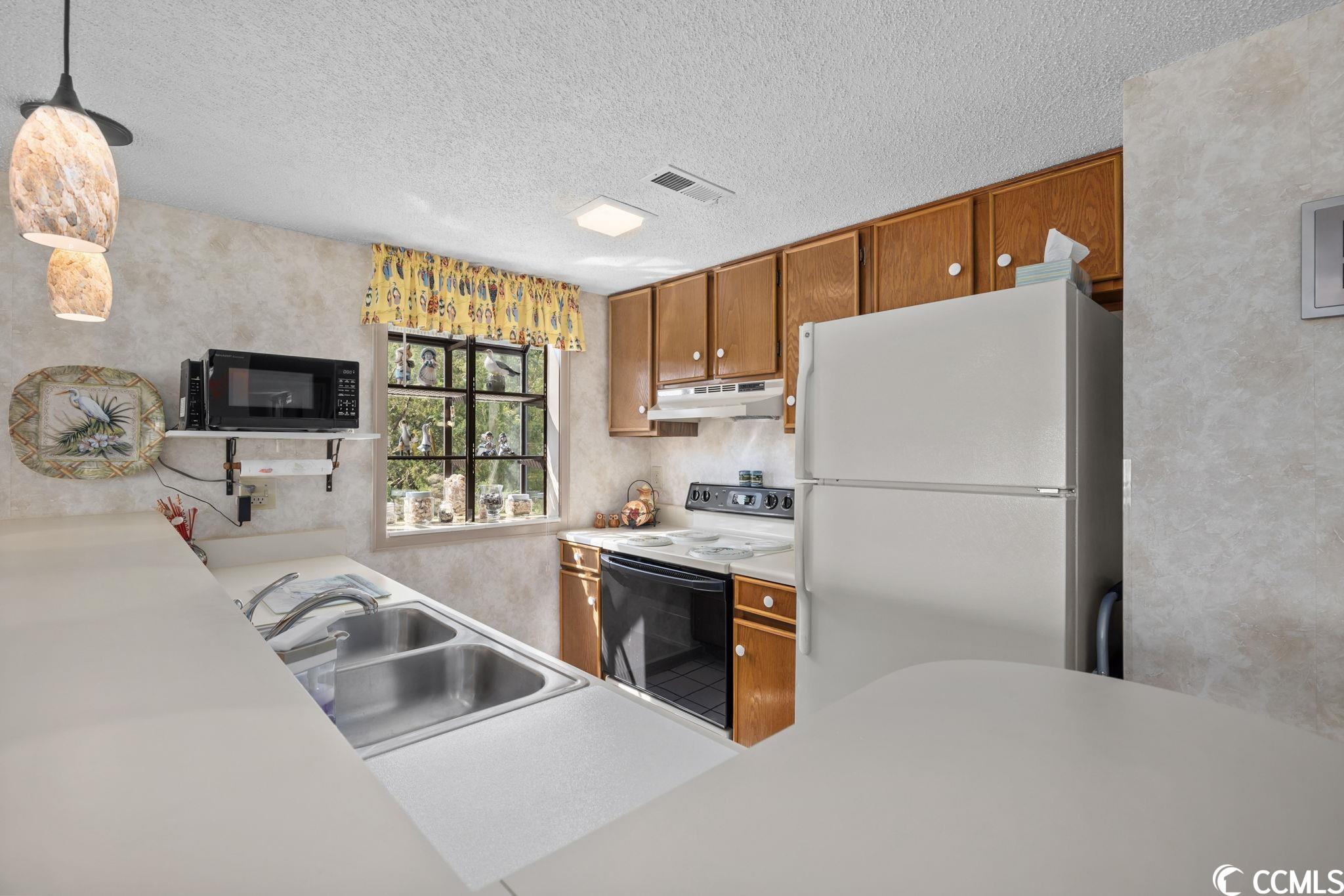 351 Lake Arrowhead Road, Unit 19374 Myrtle Beach, SC 29572 - Photo 3 of 35 Gallery Image 3