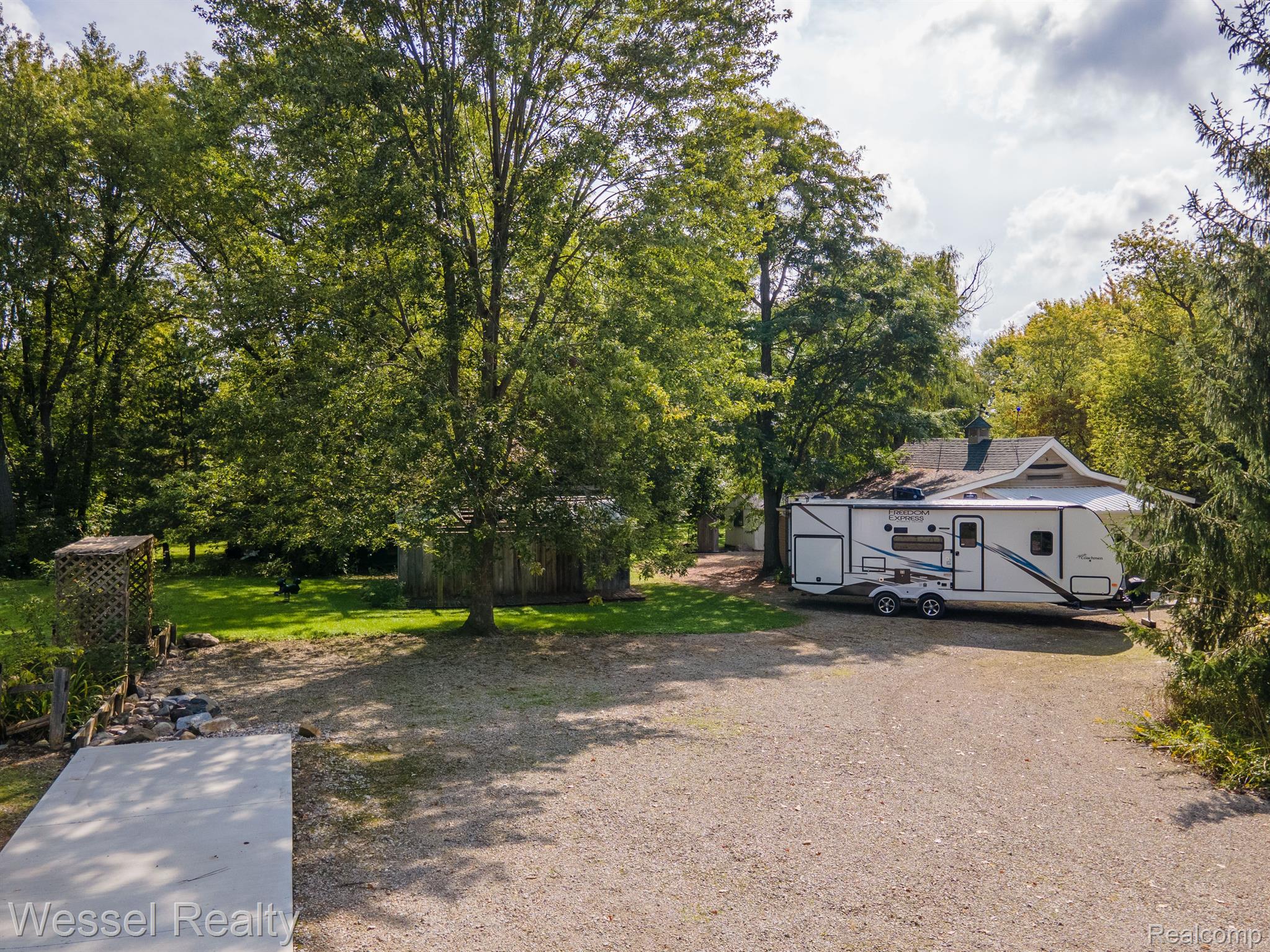 2608 Kinney Road Memphis, MI 48041 - Photo 4 of 23 Gallery Image 4