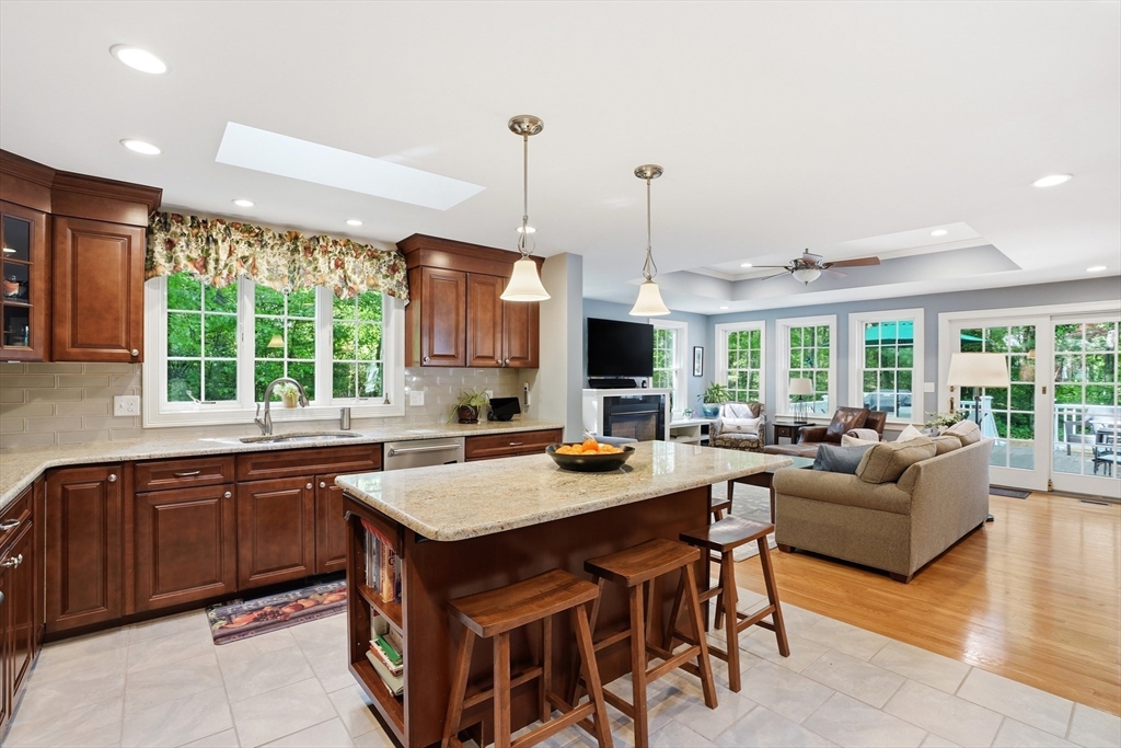 22 Longmeadow Drive Canton, MA 02021 - Photo 7 of 42