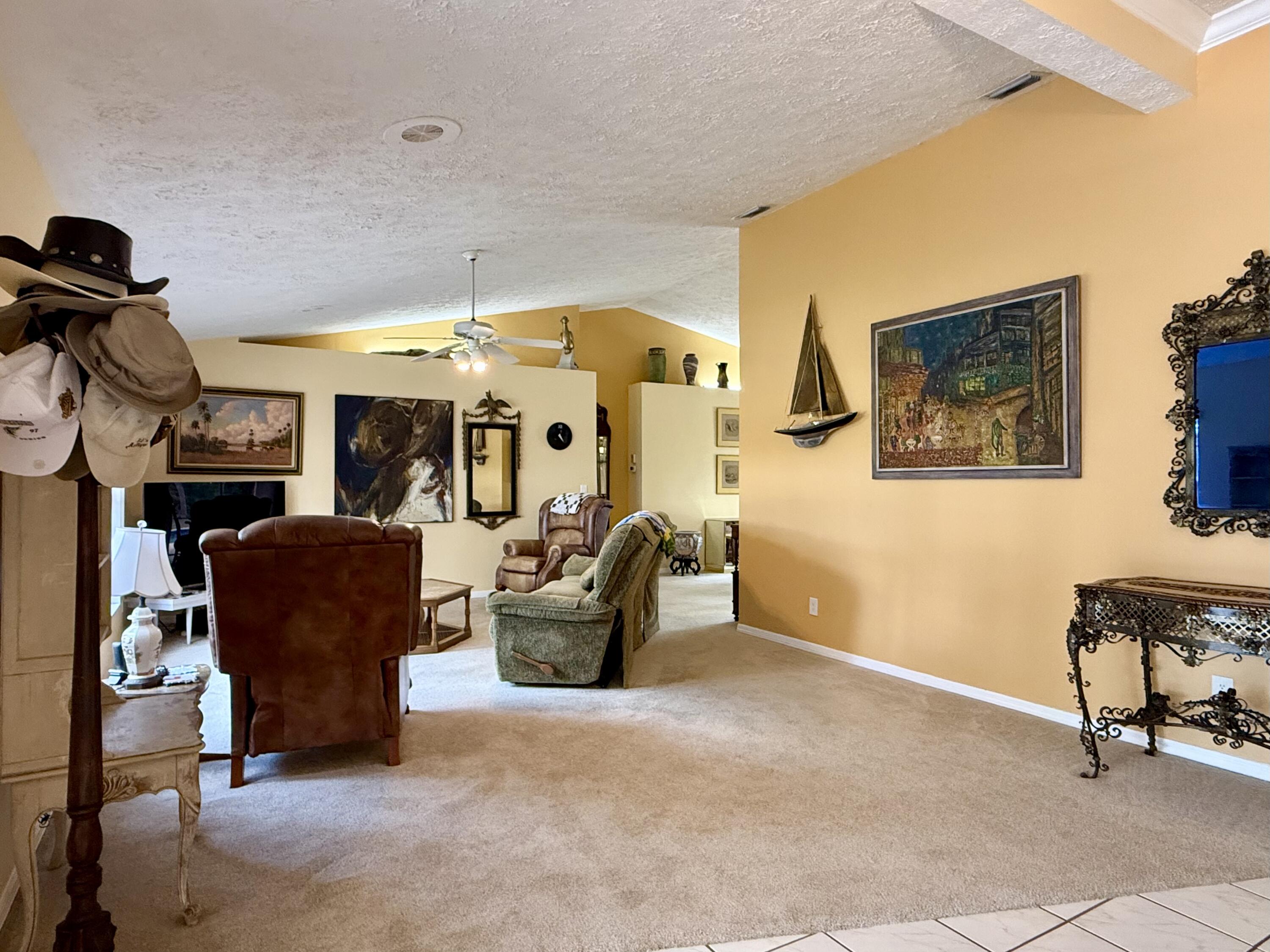 2884 Southeast Ranch Acres Circle Jupiter, FL 33478 - Photo 31 of 93 living room