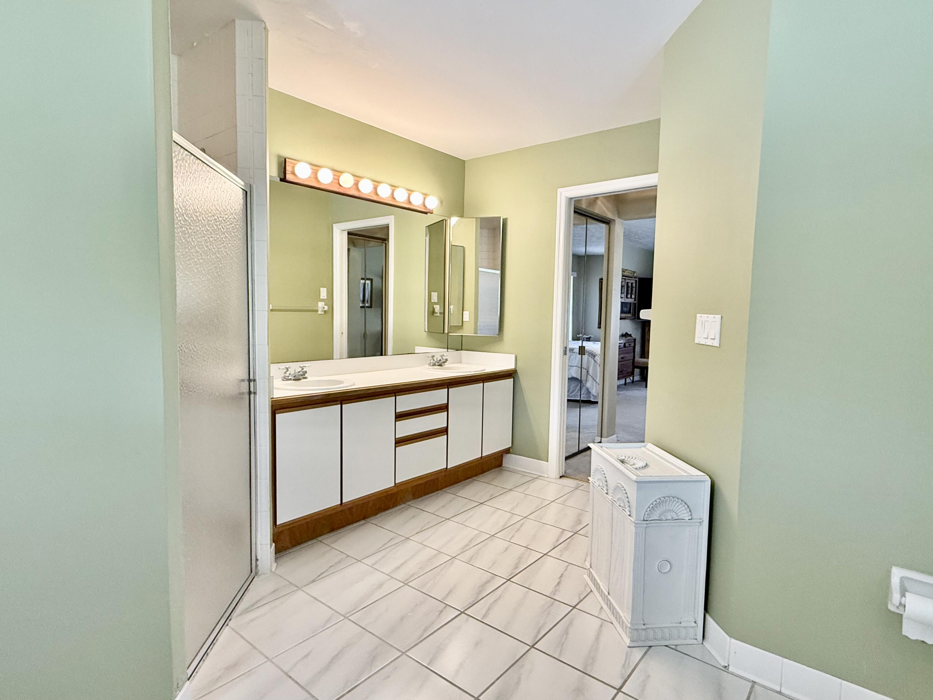 2884 Southeast Ranch Acres Circle Jupiter, FL 33478 - Photo 53 of 93 bathroom 1