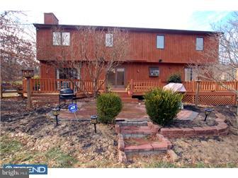 403 Echo Dell Road Downingtown, PA 19335 - Photo 2 of 12 Exterior Back