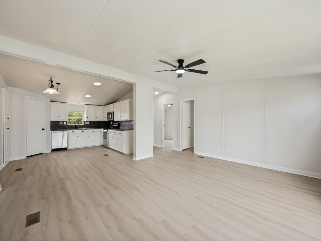 1503 Old Bridge Road Cleburne, TX 76033 - Photo 3 of 25