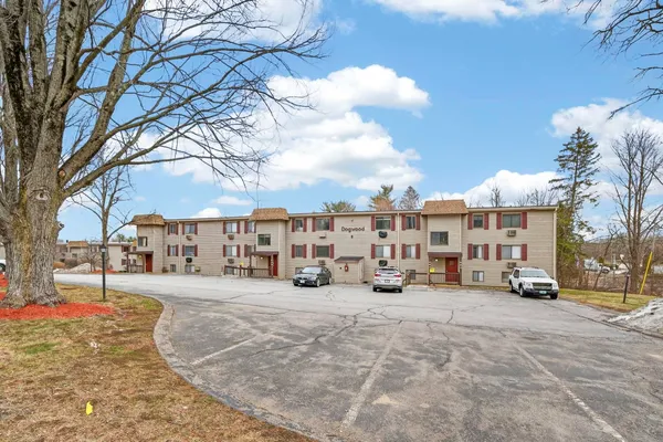 $259,900 | 9 Treetop Circle, Unit 111, Laconia, NH 03246