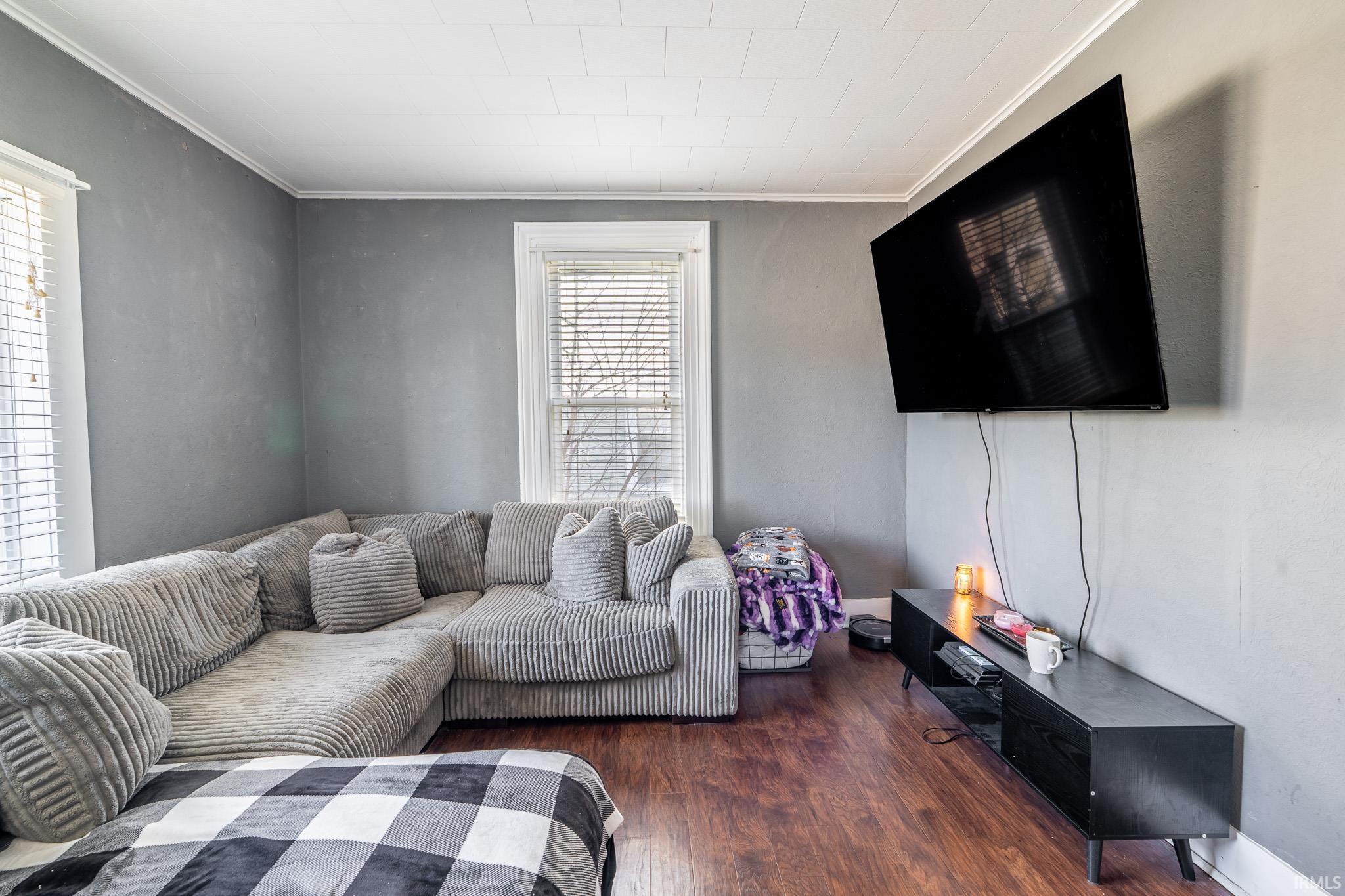 447 Stitt Street Wabash, IN 46992 - Photo 2 of 23