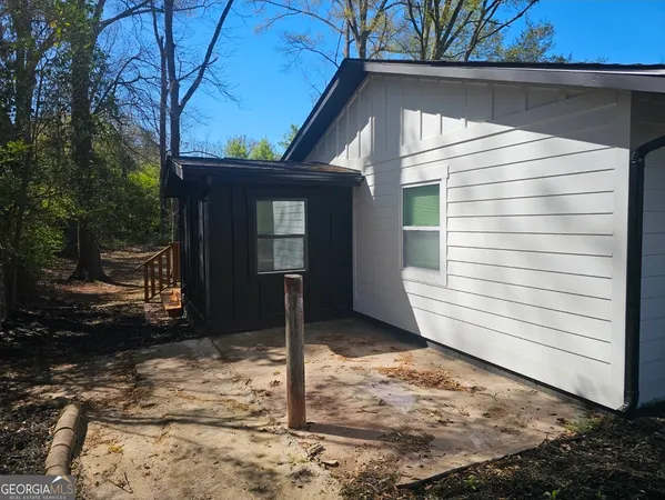 $1,800 | 51 1st Street, Concord, GA 30206