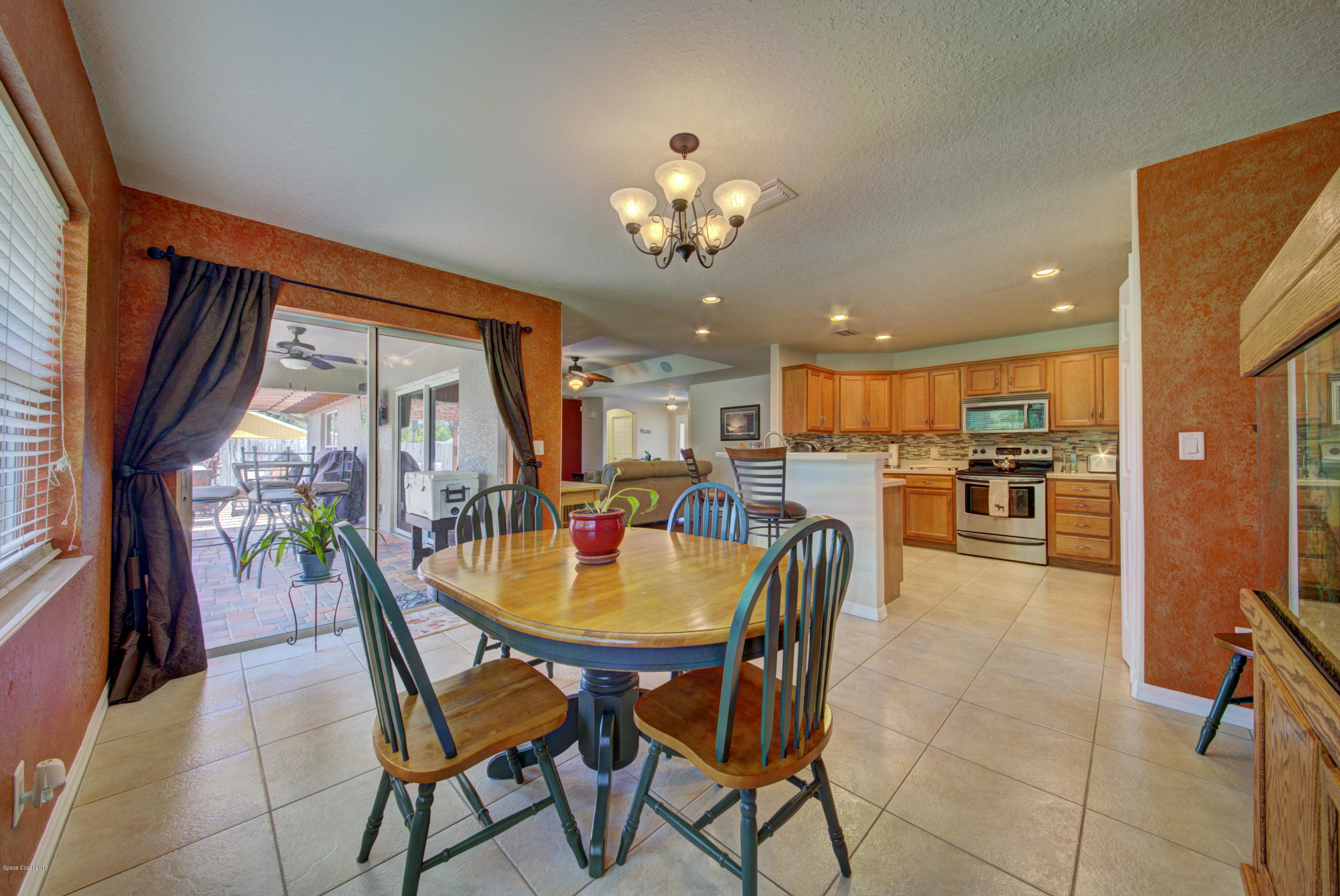 5640 Holden Road Cocoa, FL 32927 - Photo 21 of 42 Dining & Living Areas