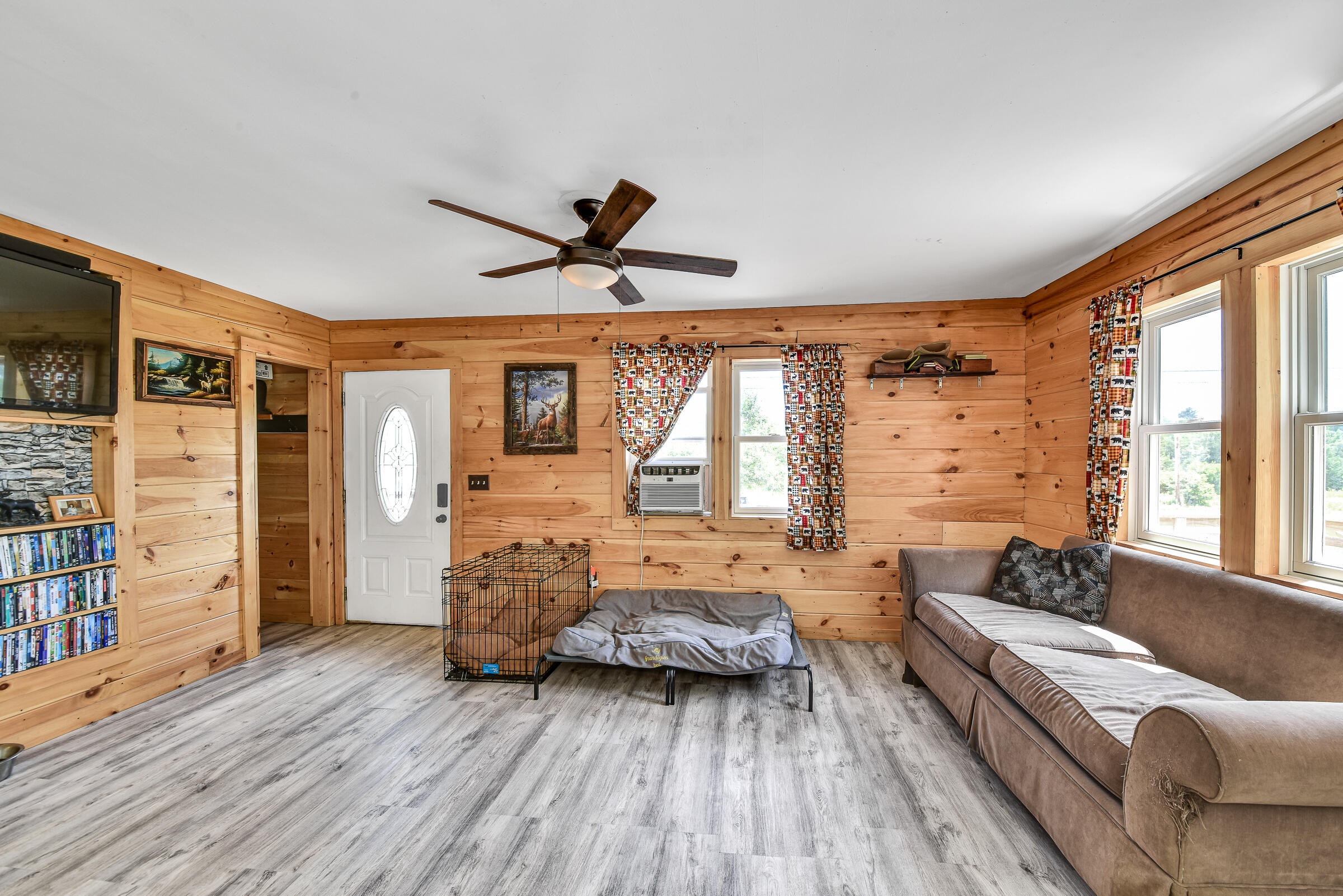 656 White Road Bowdoinham, ME 04008 - Photo 6 of 44 Interior