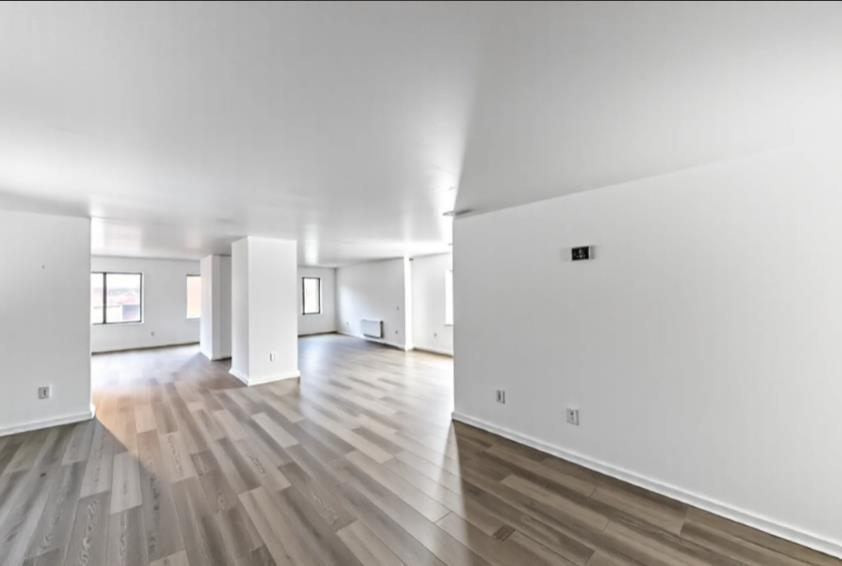 37000 Sand Creek Road Squaw Valley, CA 93675 - Photo 7 of 20 a view of empty room with wooden floor