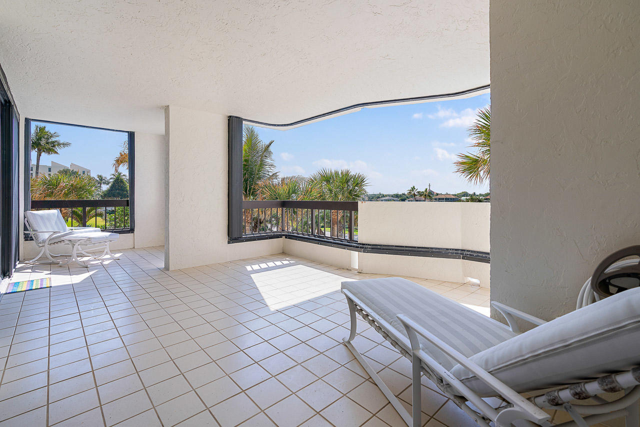 19750 South Beach Road, Unit 2060 Jupiter, FL 33469 - Photo 20 of 45 Rear Patio