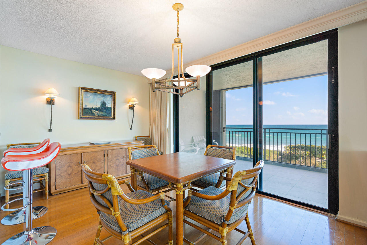 19750 South Beach Road, Unit 2060 Jupiter, FL 33469 - Photo 9 of 45 Dining Room