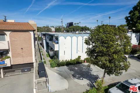 $2,600,000 | 12231 Pacific Avenue, Los Angeles, CA 90066