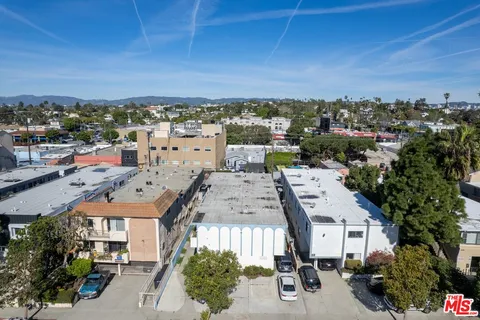 $2,600,000 | 12231 Pacific Avenue, Los Angeles, CA 90066