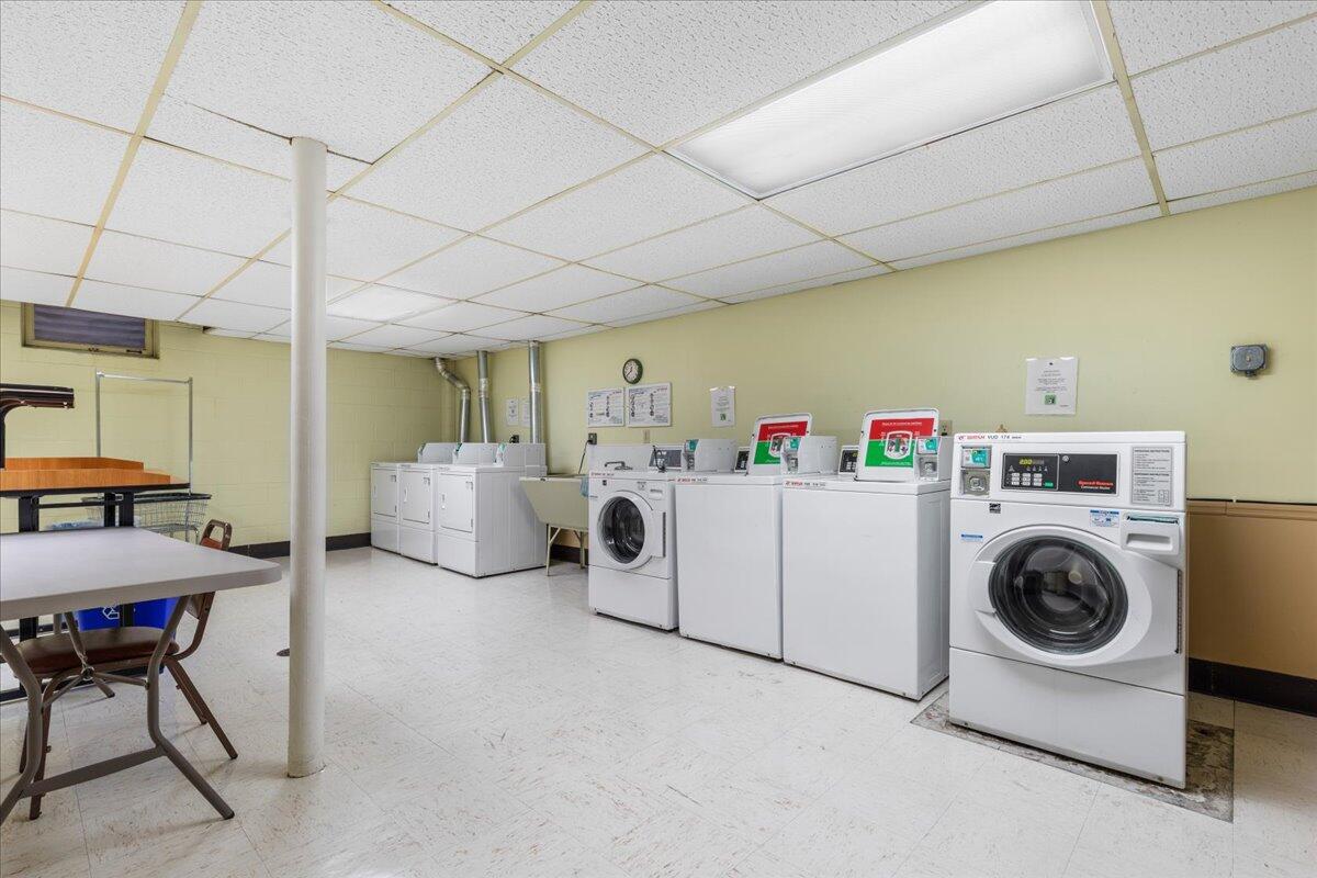 5625 West Brown Deer Road, Unit 213 Brown Deer, WI 53223 - Photo 18 of 20 17-Brown Deer Rd-17