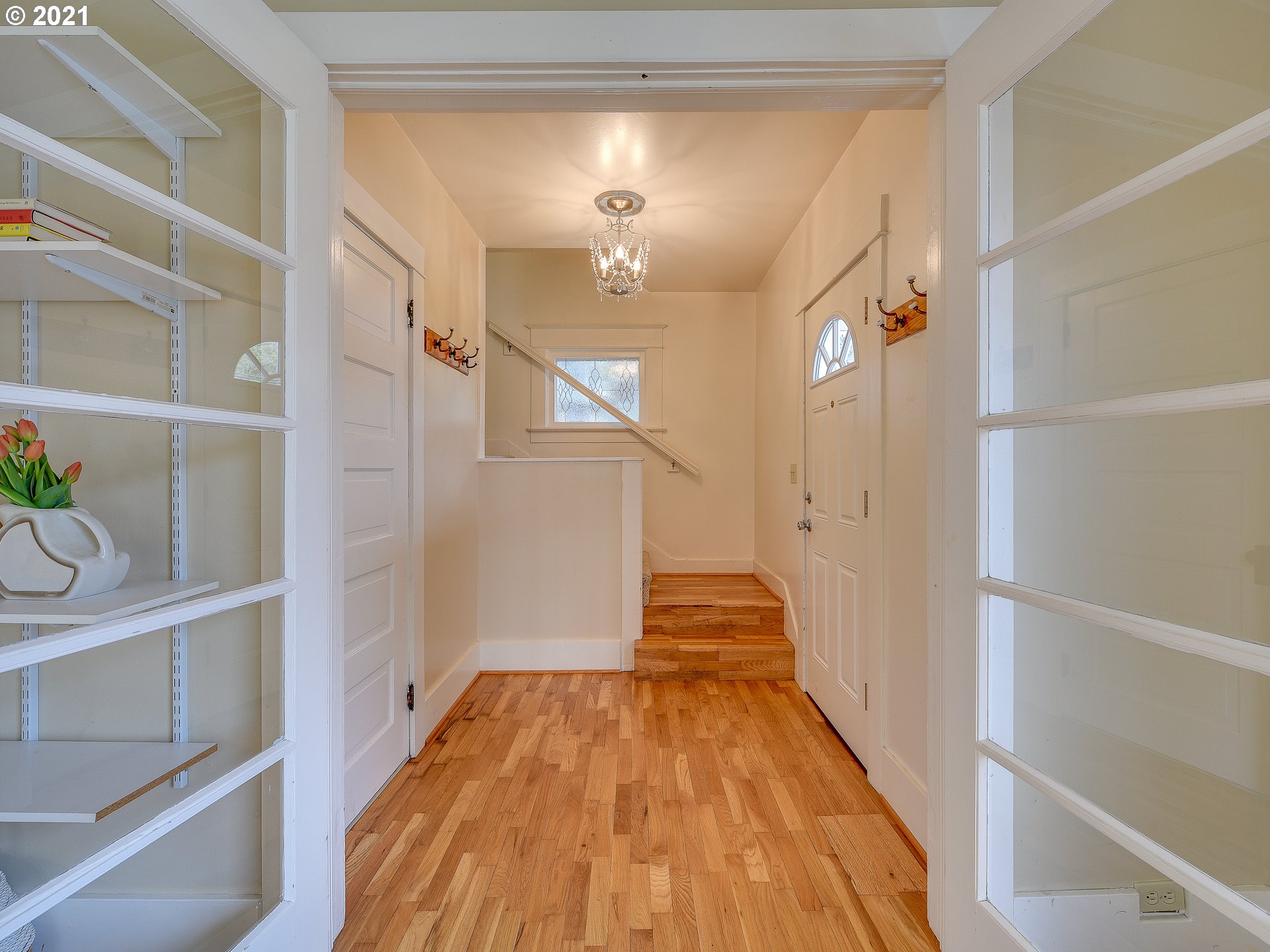 214 Southwest Flower Street Portland, OR 97239 - Photo 4 of 32