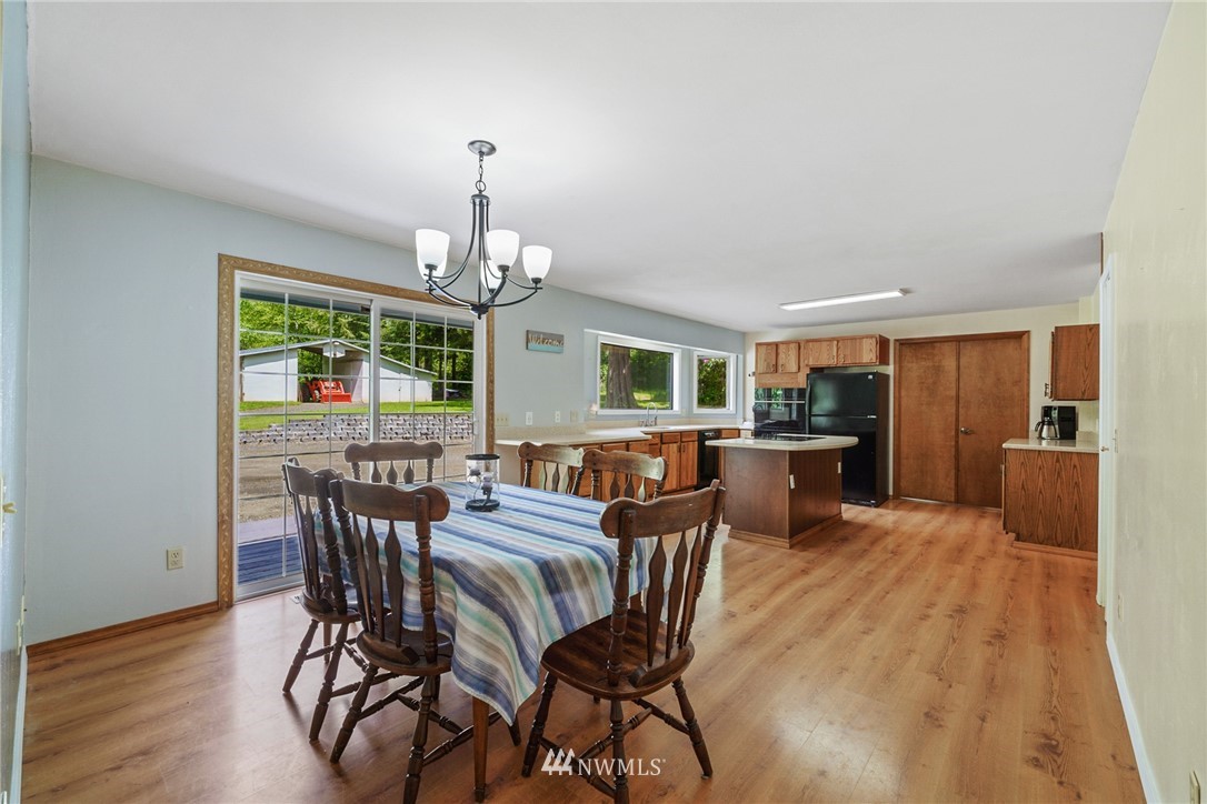 115 Strawberry Hill Road Elma, WA 98541 - Photo 12 of 34 Gallery Image 12