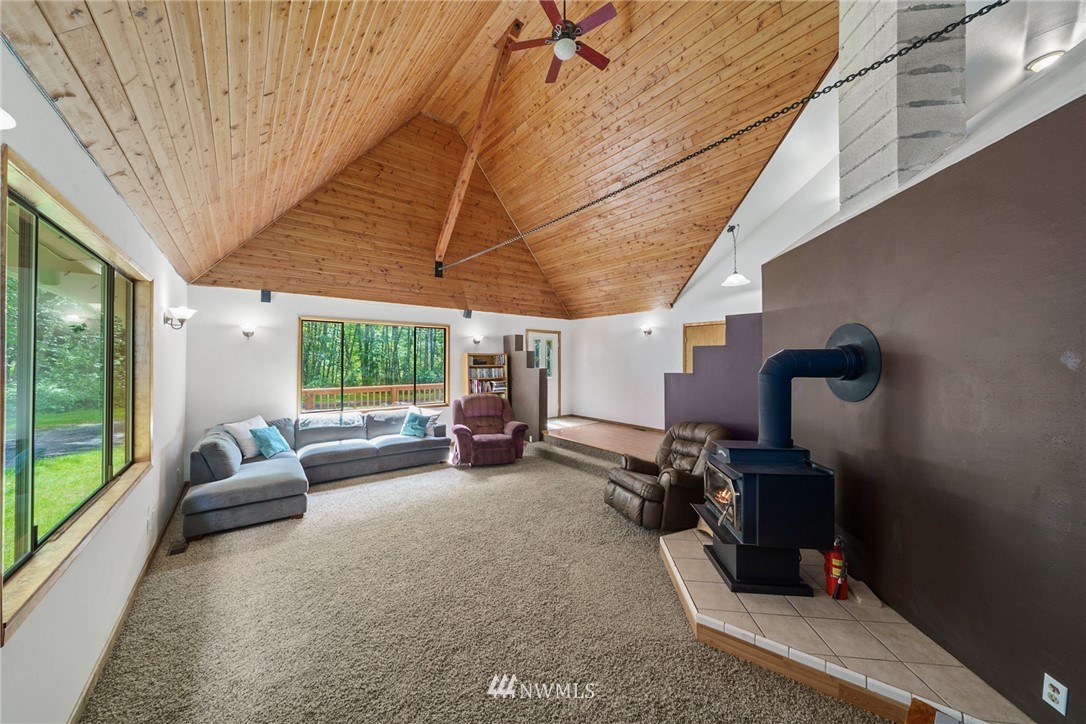115 Strawberry Hill Road Elma, WA 98541 - Photo 3 of 34 Gallery Image 3