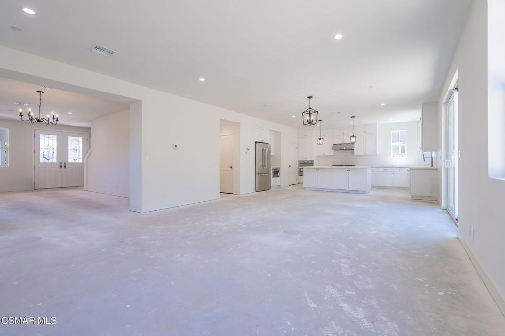 4699 Summit Avenue Simi Valley, CA 93063 - Photo 18 of 64