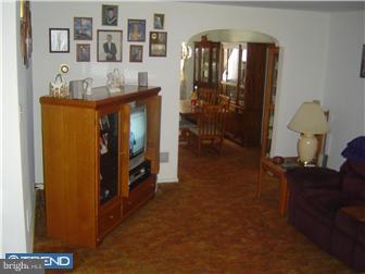 250 Hampden Road Upper Darby, PA 19082 - Photo 3 of 11