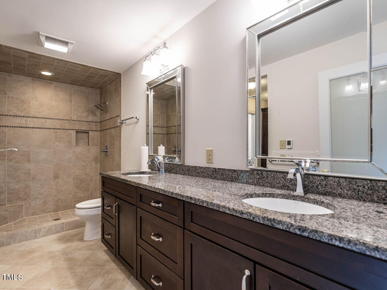 3309 Cobblestone Court Raleigh, NC 27607 - Photo 19 of 38 022-1280x960-primary-bath