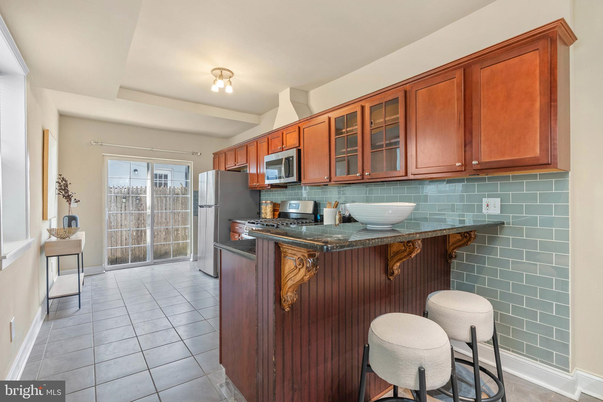 2436 Montrose Street Philadelphia, PA 19146 - Photo 11 of 30