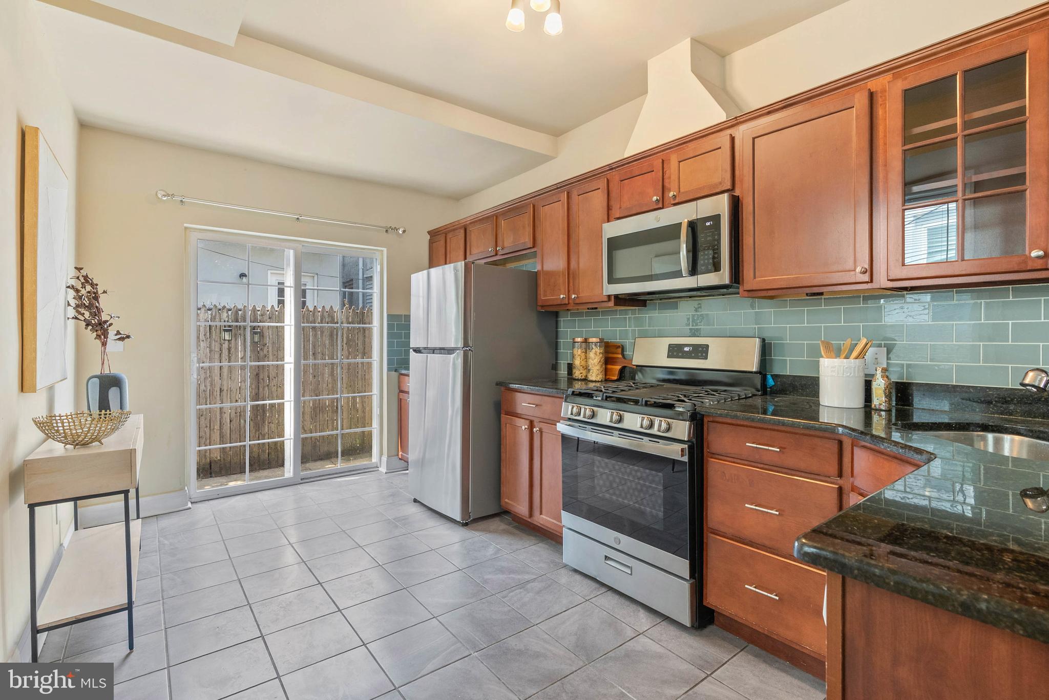 2436 Montrose Street Philadelphia, PA 19146 - Photo 12 of 30