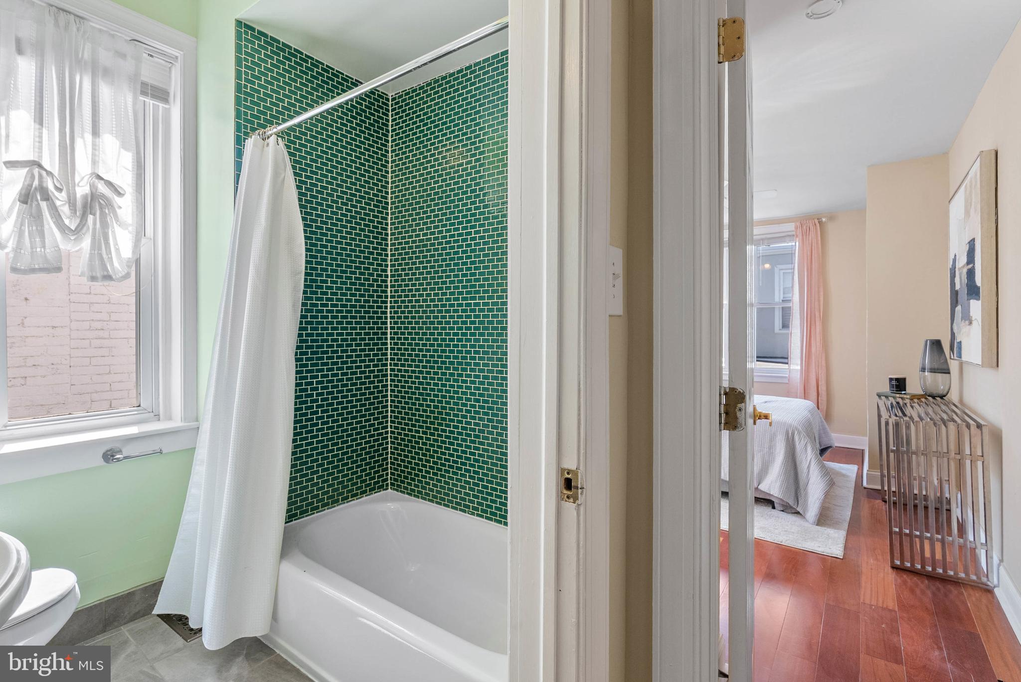 2436 Montrose Street Philadelphia, PA 19146 - Photo 27 of 30