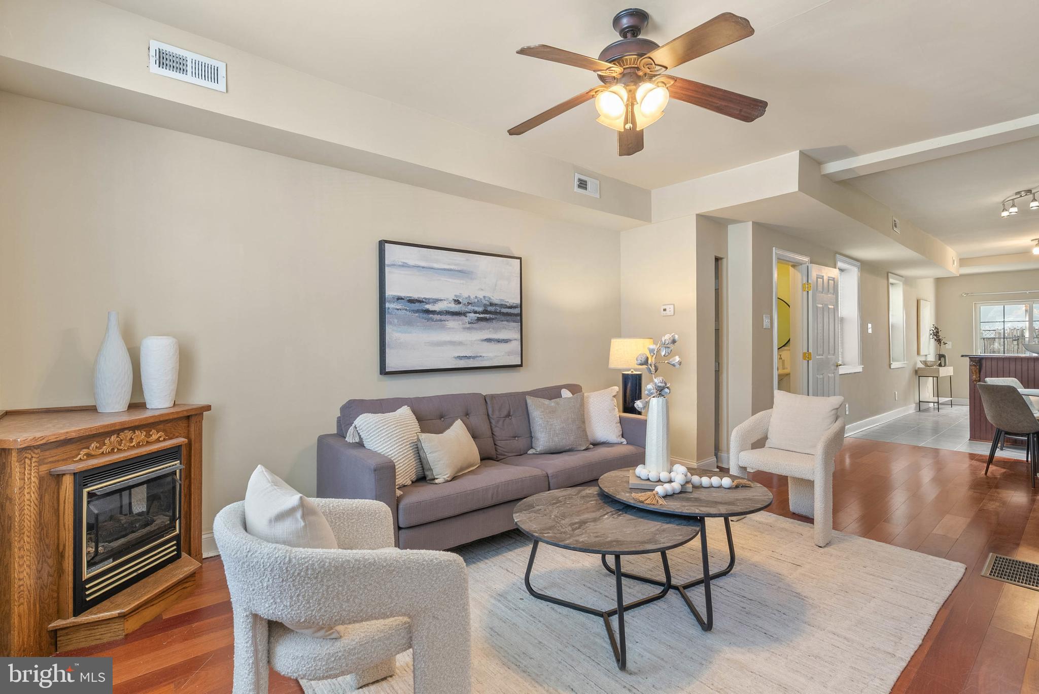 2436 Montrose Street Philadelphia, PA 19146 - Photo 3 of 30