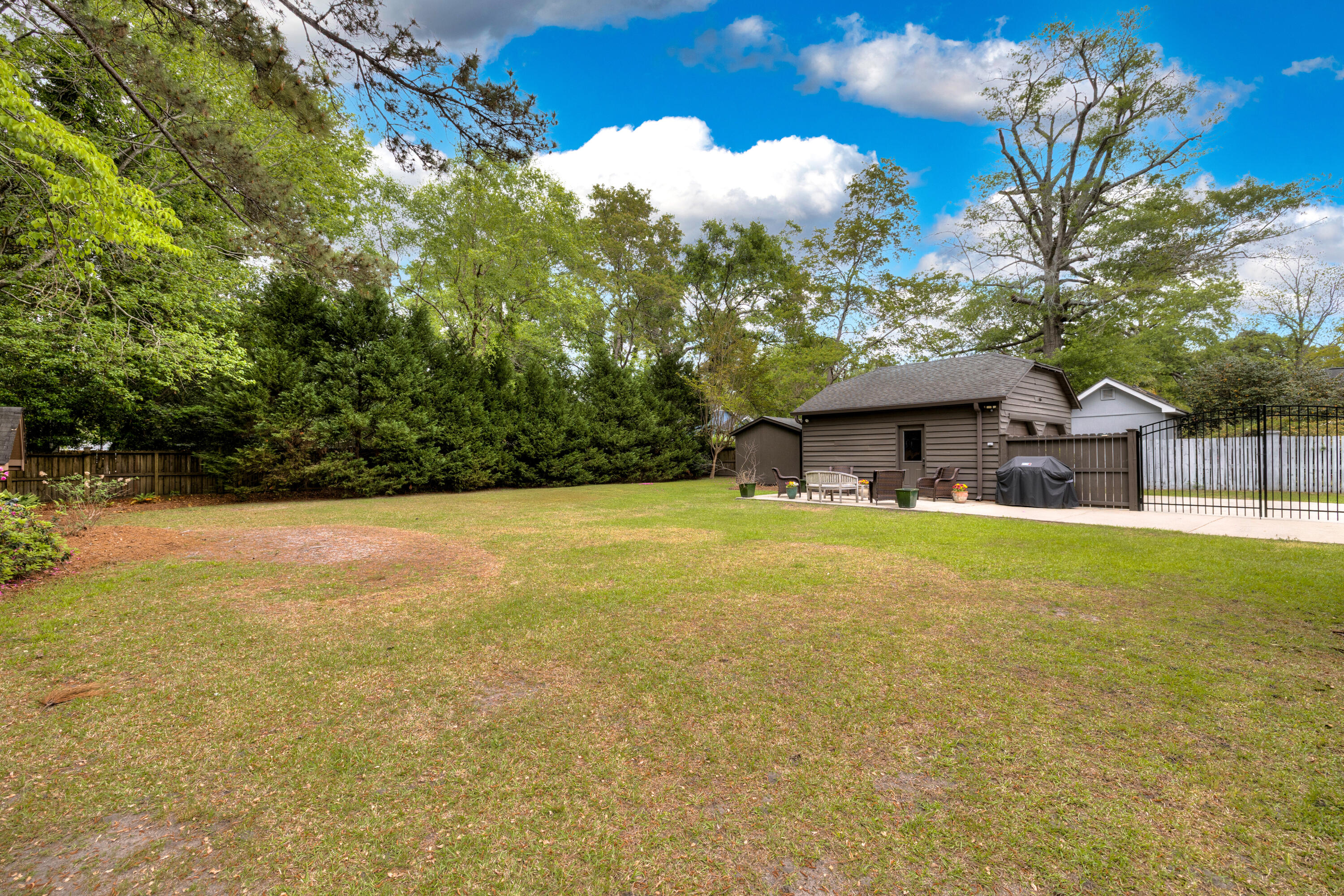 505 West Calhoun Street Sumter, SC 29150 - Photo 59 of 74 Huge Backyard