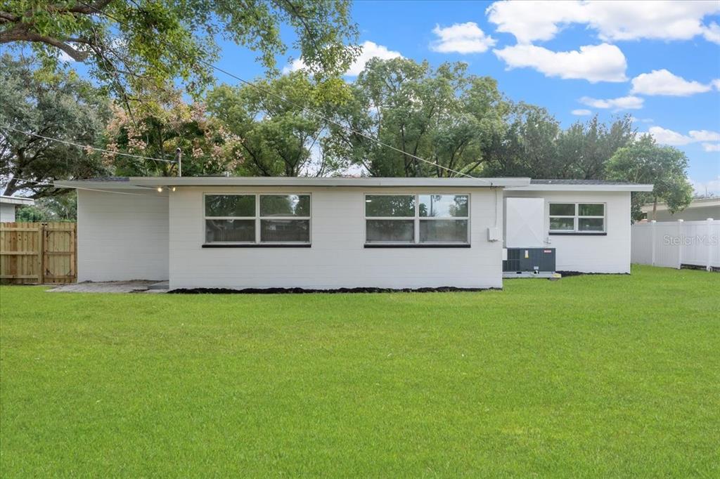 2254 Olney Road Lakeland, FL 33801 - Photo 22 of 24 Back view