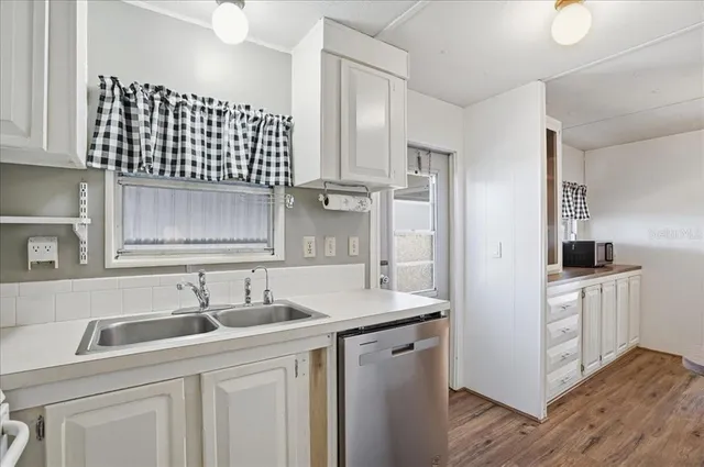 $169,900 | 3301 Evelyn Drive, Ellenton, FL 34222