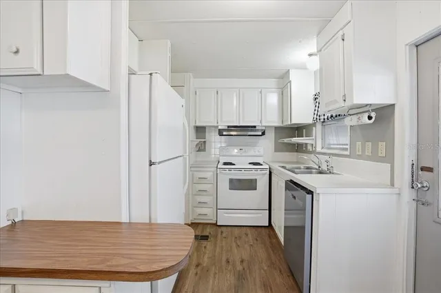 $169,900 | 3301 Evelyn Drive, Ellenton, FL 34222