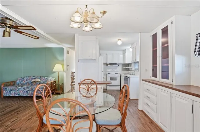 $169,900 | 3301 Evelyn Drive, Ellenton, FL 34222