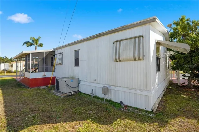 $169,900 | 3301 Evelyn Drive, Ellenton, FL 34222