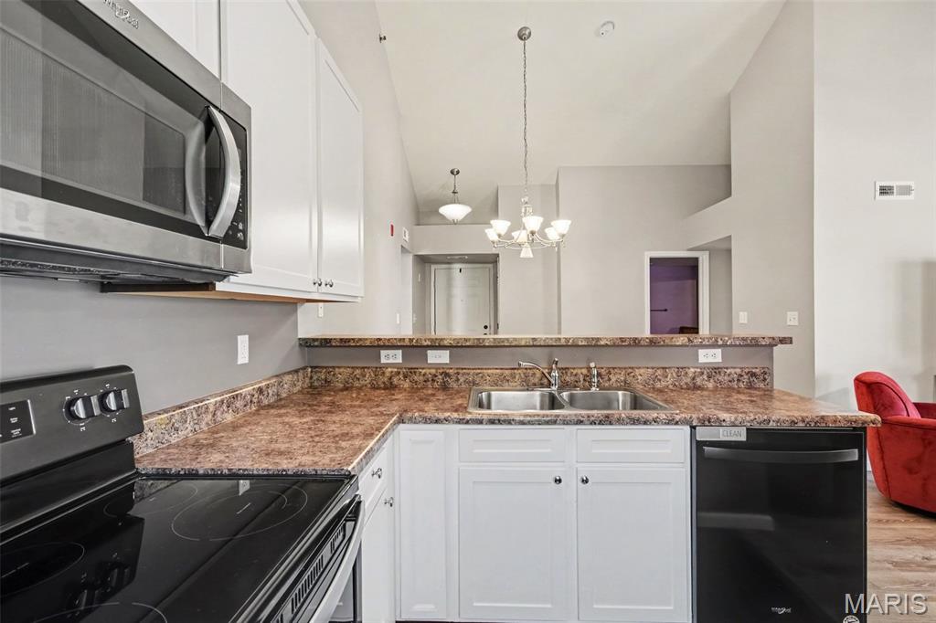 147 Brandy Mill Circle, Unit 25E High Ridge, MO 63049 - Photo 9 of 15 Gallery Image 9