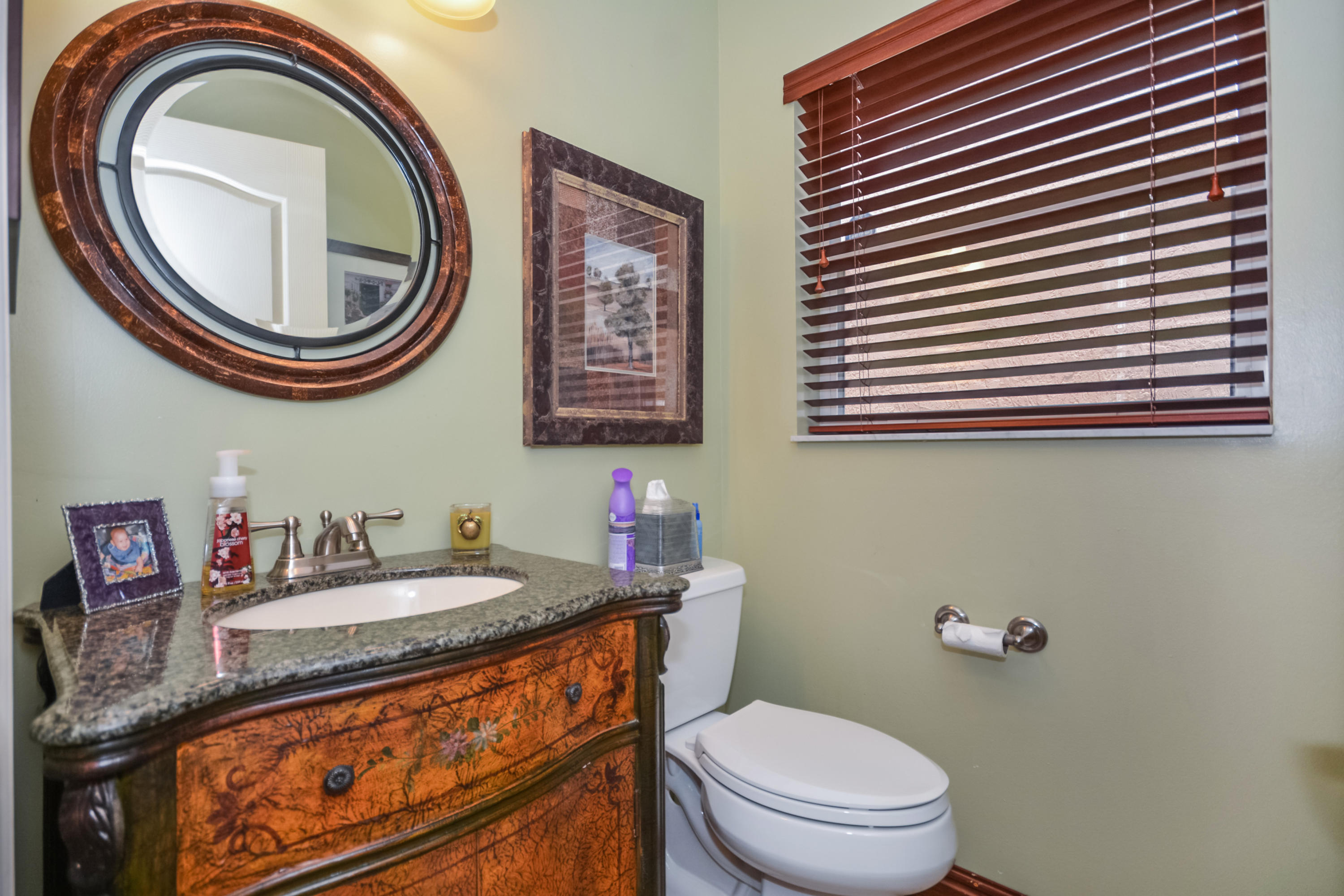 9572 Fox Trot Lane Boca Raton, FL 33496 - Photo 20 of 27 Guest Bath