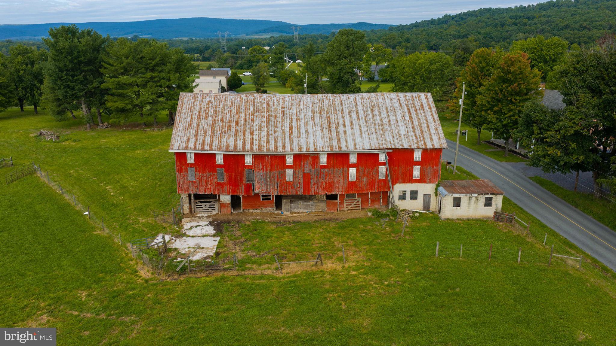 550 Hilltown Road Gettysburg, PA 17325 - Photo 22 of 33 Gallery Image 22