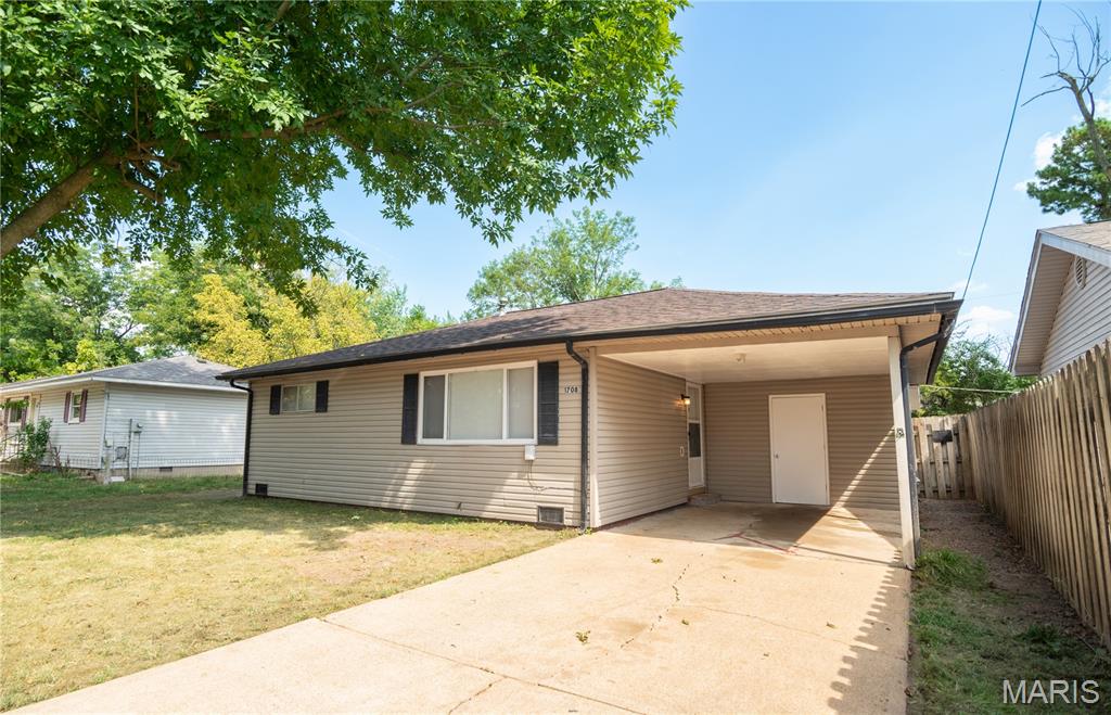 1708 Kentucky Avenue Poplar Bluff, MO 63901 - Photo 2 of 20