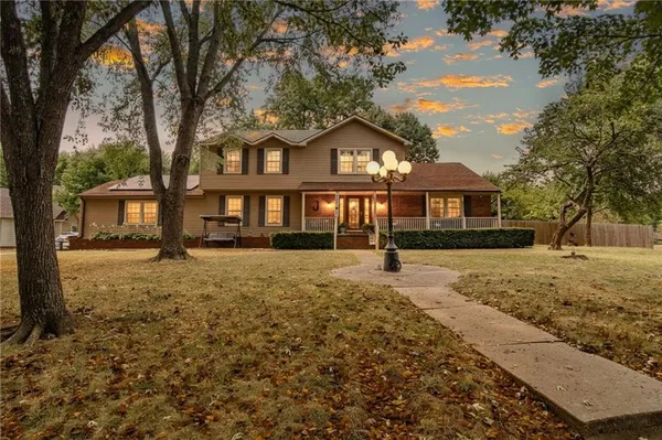 $350,000 | 101 Connie Drive, Clinton, MO 64735