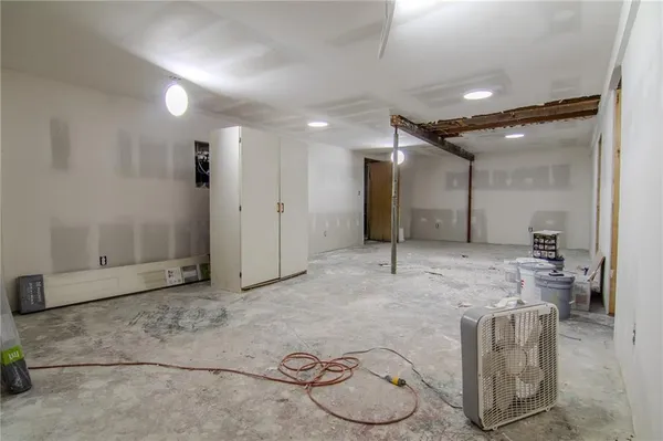 $350,000 | 101 Connie Drive, Clinton, MO 64735