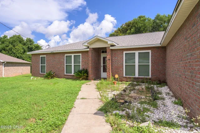 $277,500 | 336 Egan Drive, Crestview, FL 32536