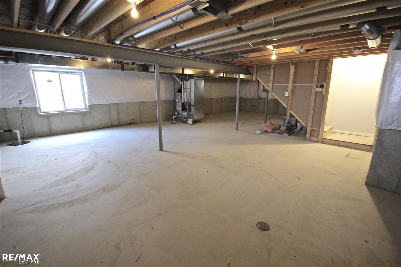 33452 Klein Road Fraser, MI 48026 - Photo 31 of 37 31351453-30.JPG
