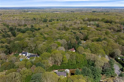 $950,000 | 38 River Run, East Greenwich, RI 02818