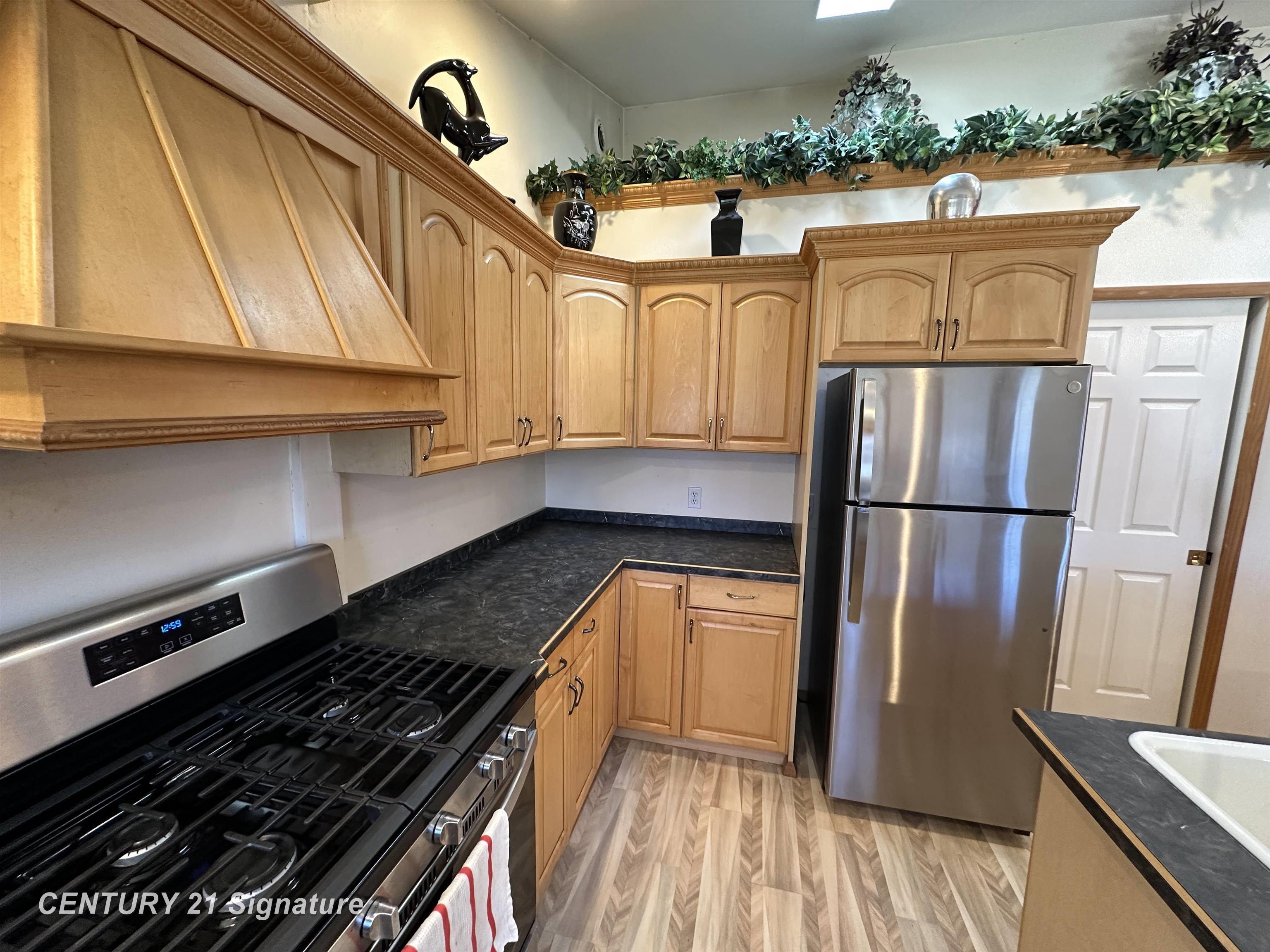 7151 Elms Road Flushing, MI 48433 - Photo 9 of 54