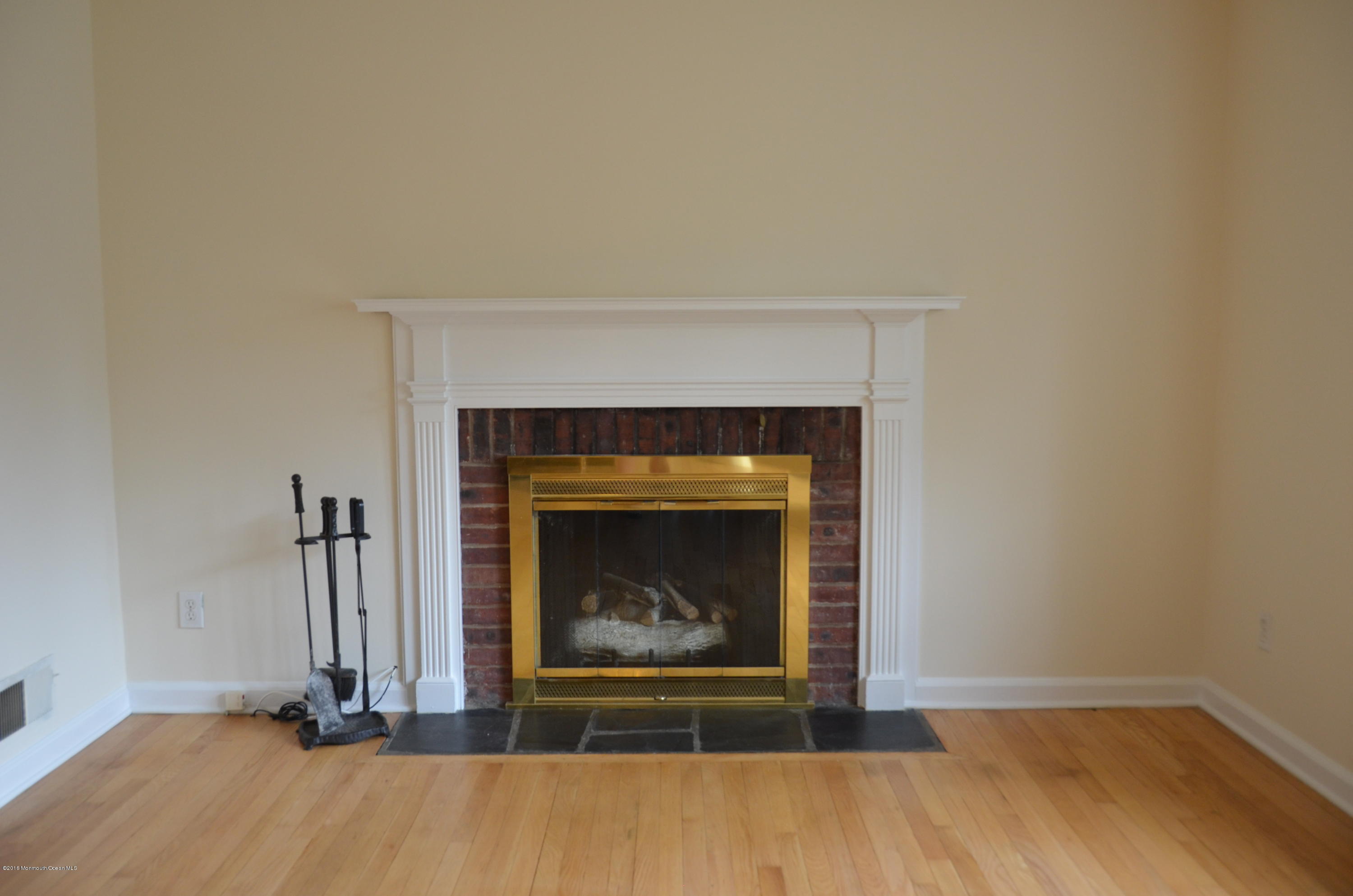 48 Princeton Road Fair Haven, NJ 07704 - Photo 25 of 32 DSC_3552