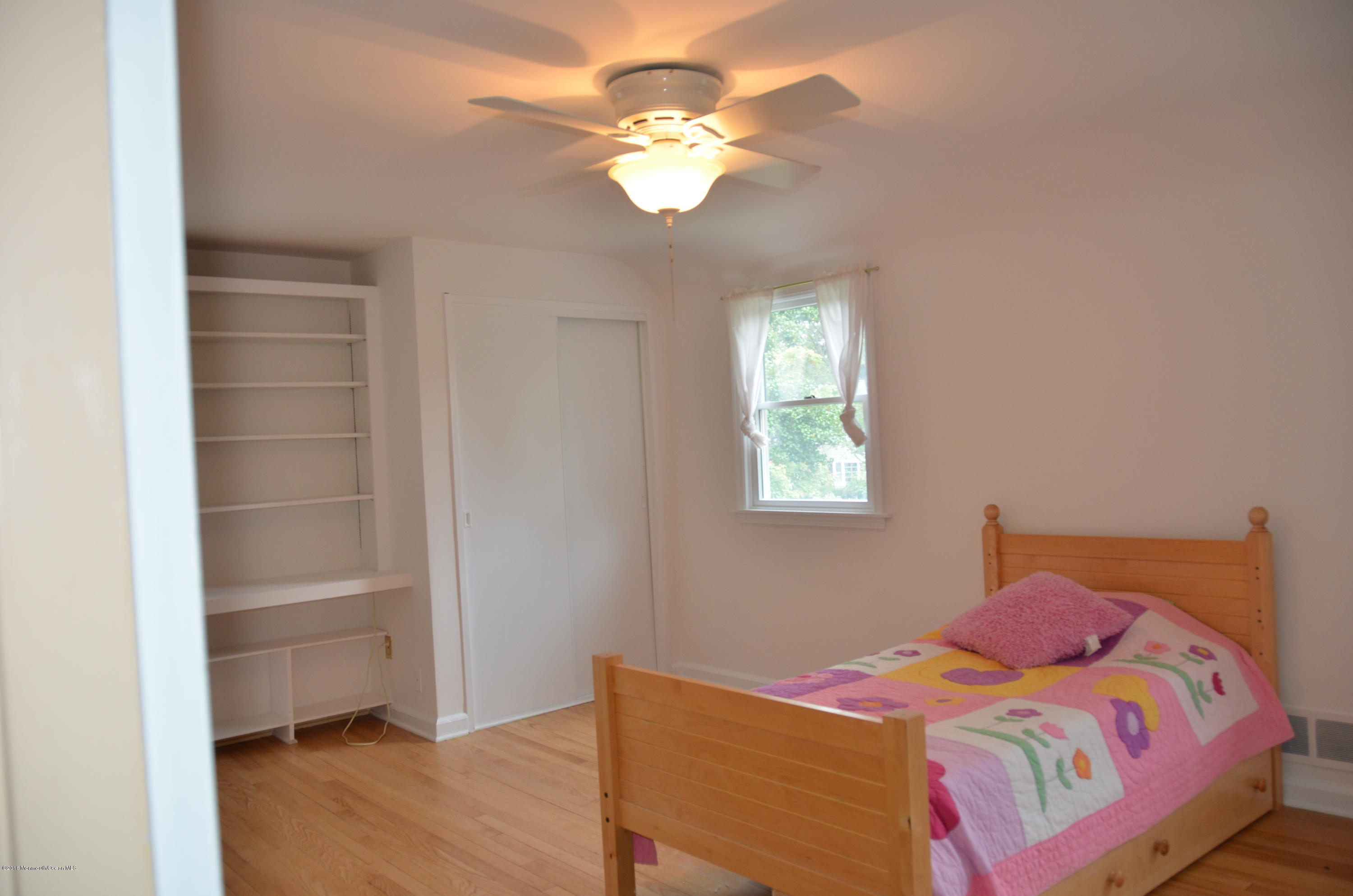 48 Princeton Road Fair Haven, NJ 07704 - Photo 31 of 32 DSC_3571