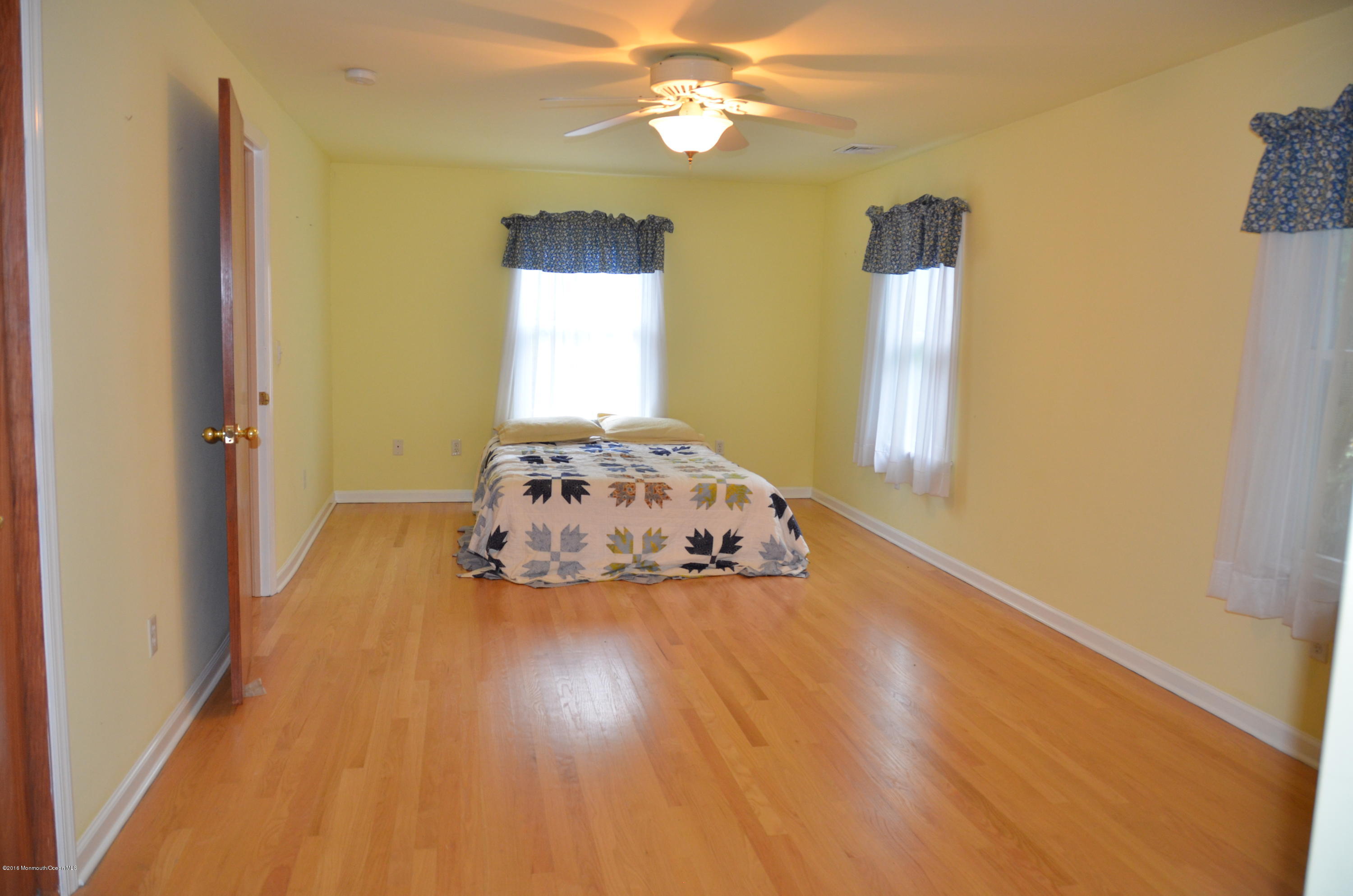 48 Princeton Road Fair Haven, NJ 07704 - Photo 32 of 32 DSC_3574