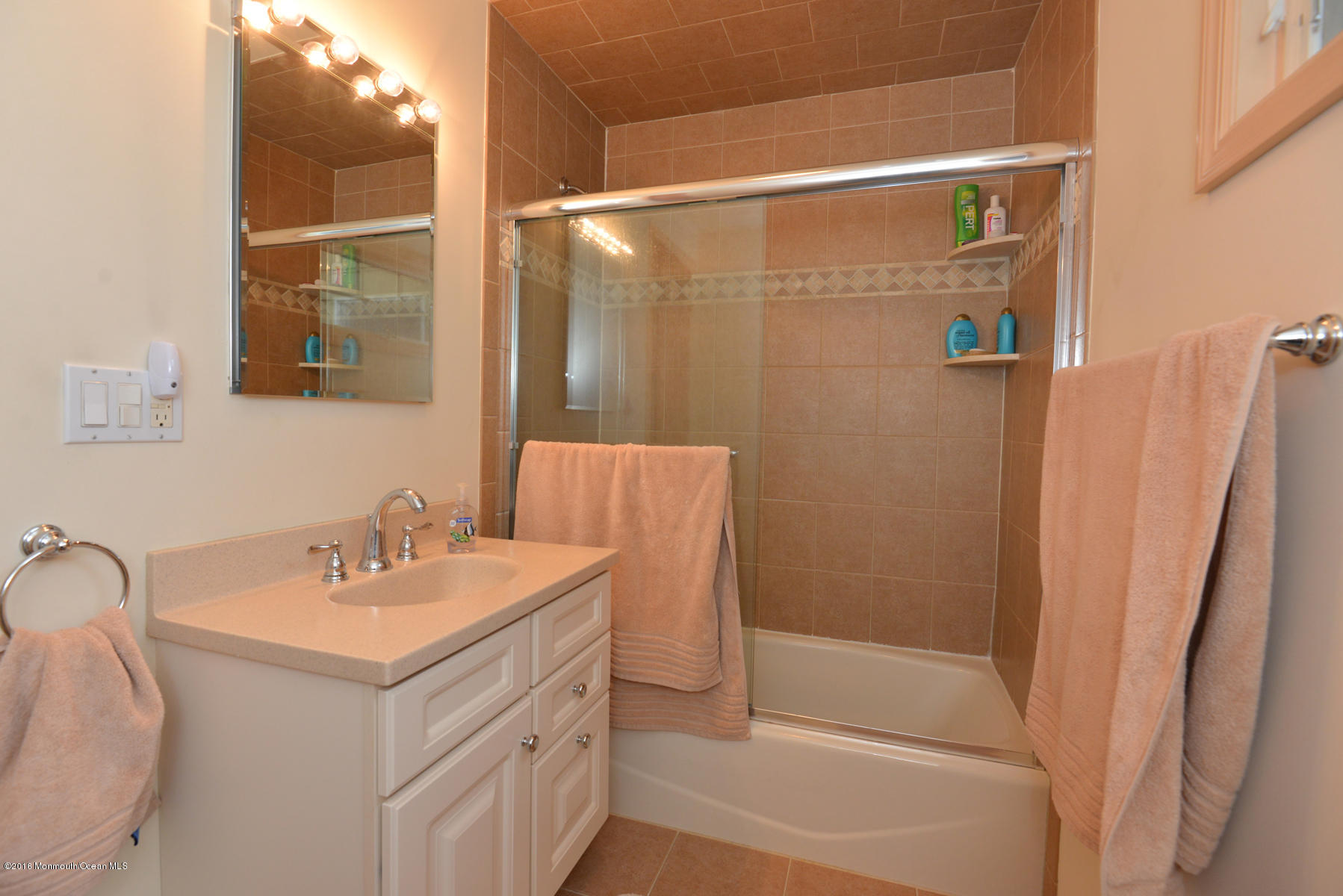 48 Princeton Road Fair Haven, NJ 07704 - Photo 5 of 32 BATH 2