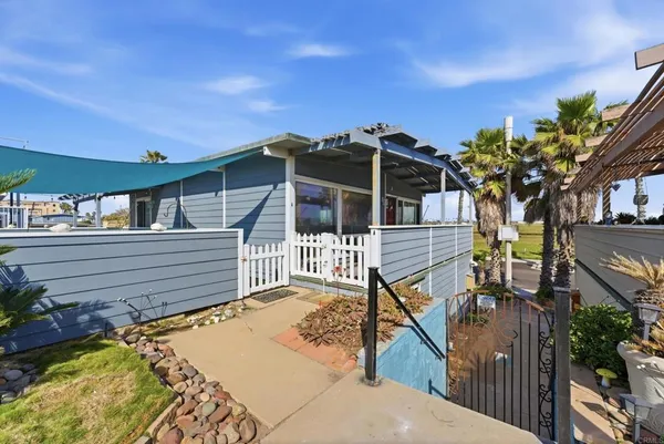 $2,700 | 1550 Seacoast Drive, Unit B, Imperial Beach, CA 91932